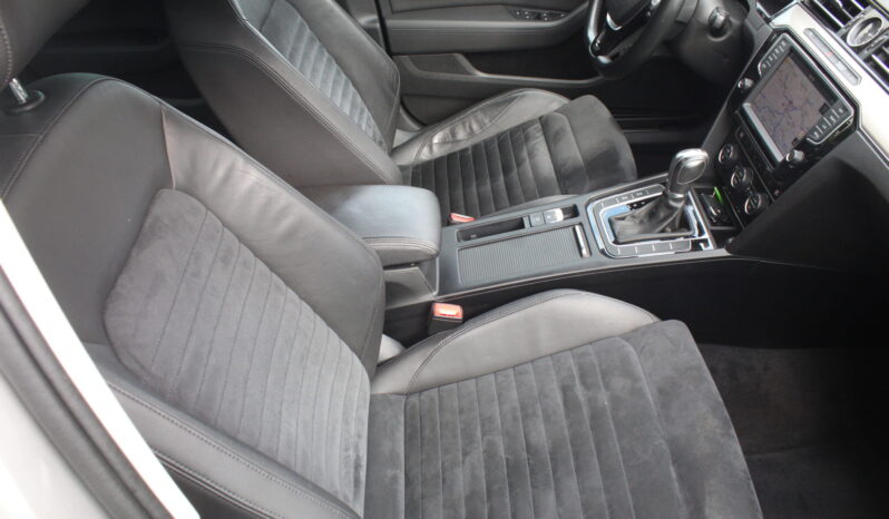 VW Passat Variant Highline TDI 4Motion DSG full