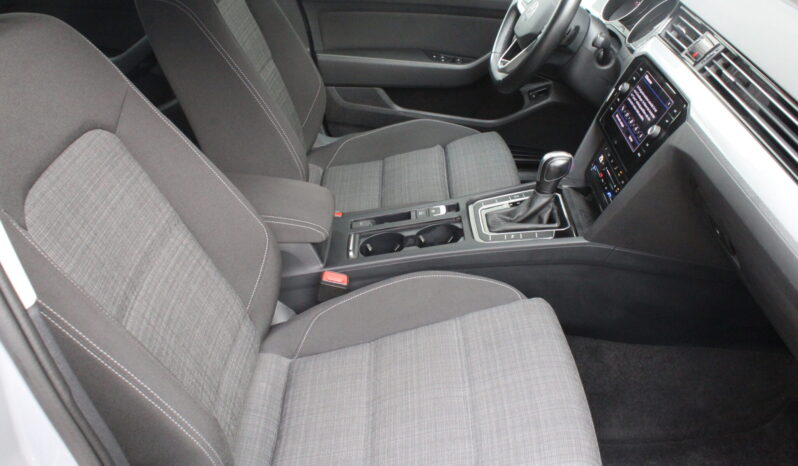 VW Passat Variant Business 2,0 SCR TDI DSG full