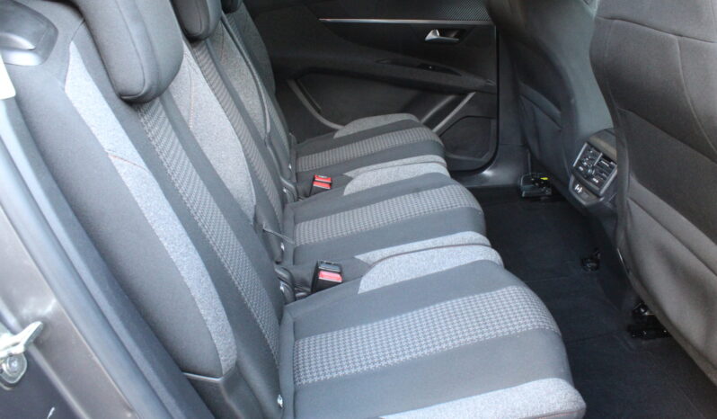 Peugeot 5008 1,2 PureTech 130 Active *7-SITZER* full