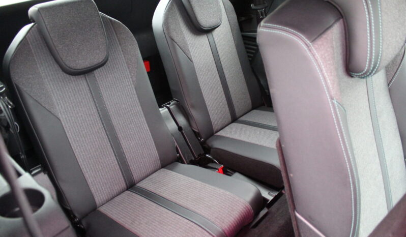Peugeot 5008 1,2 Allure EAT8 Aut. *7-SITZER* full