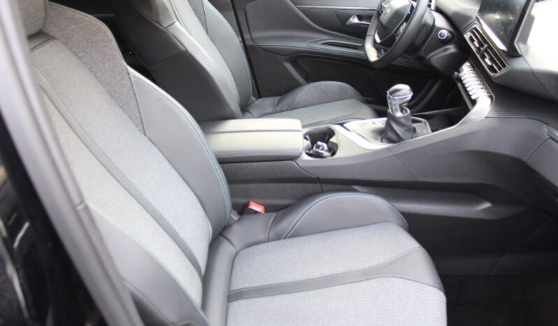 Peugeot 5008 PureTech 130 Allure Pack  *7-SITZER* full