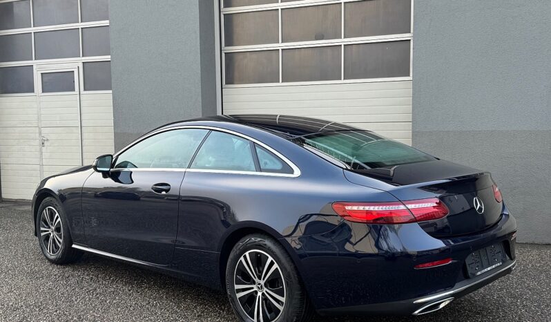 Mercedes-Benz E 200 Coupe Aut. *Topausstattung* full