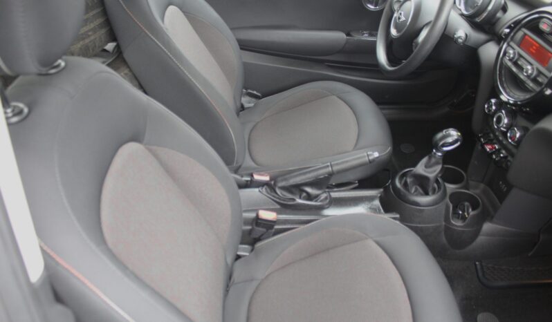 MINI MINI Hatch One Aut. full