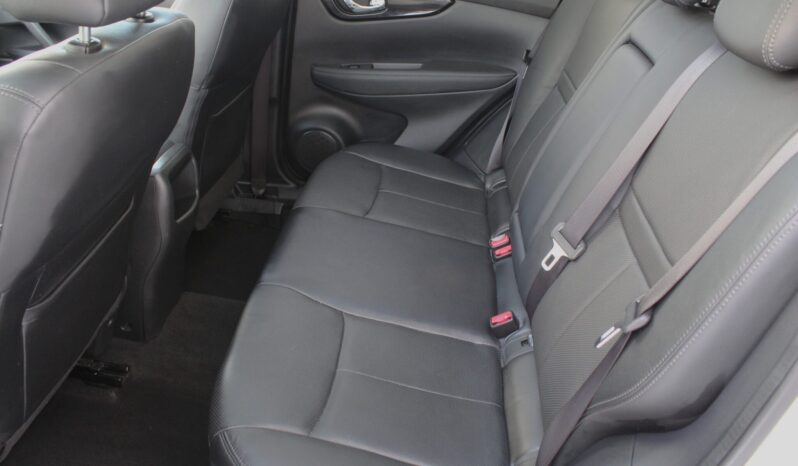 Nissan Qashqai 1,5 dCi Tekna full