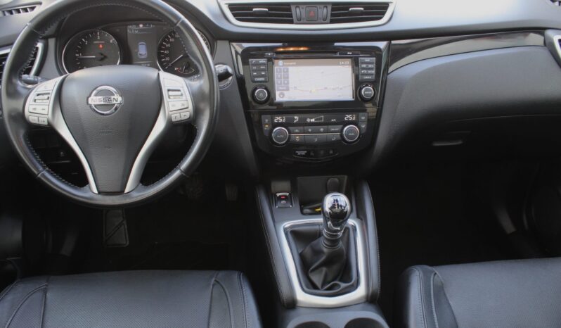 Nissan Qashqai 1,5 dCi Tekna full