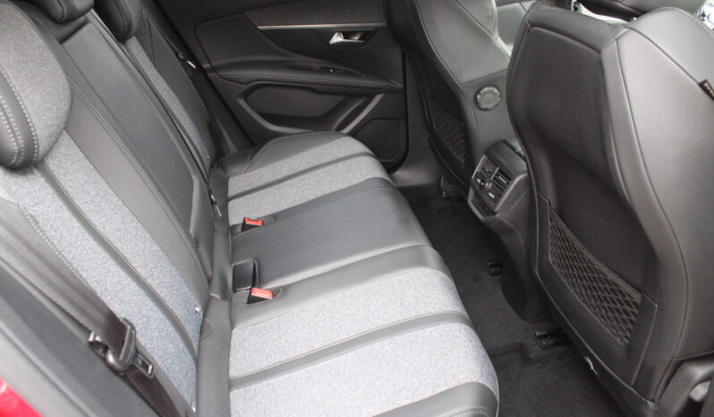 Peugeot 3008 1,2 PureTech 130 S&S EAT8 Allure full