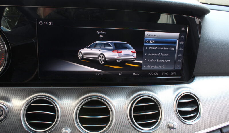 Mercedes-Benz E 220 d T Avantgarde Aut. full