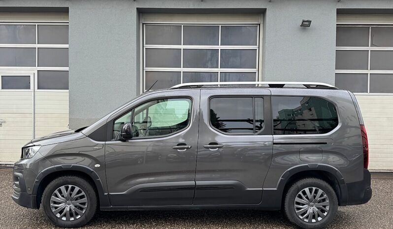 Peugeot Rifter 1,5 BlueHDI 130 GT Line Lang EAT8 Aut. *7-SITZER* full