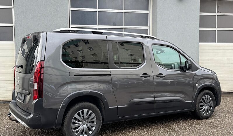 Peugeot Rifter 1,5 BlueHDI 130 GT Line Lang EAT8 Aut. *7-SITZER* full