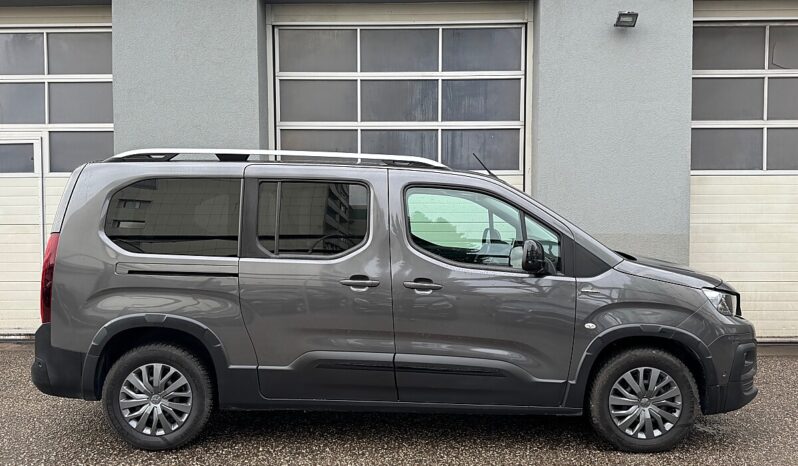 Peugeot Rifter 1,5 BlueHDI 130 GT Line Lang EAT8 Aut. *7-SITZER* full