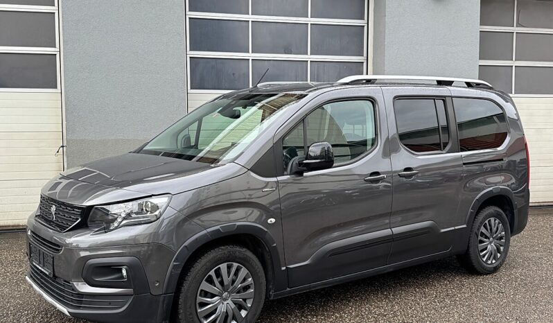 Peugeot Rifter 1,5 BlueHDI 130 GT Line Lang EAT8 Aut. *7-SITZER* full