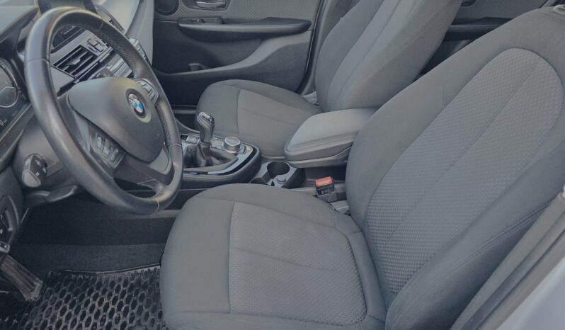 BMW 218d Active Tourer Advantage full