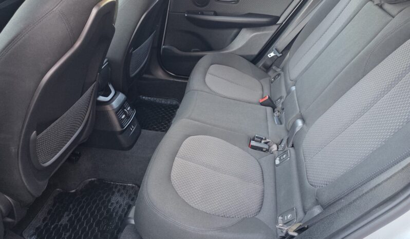 BMW 218d Active Tourer Advantage full