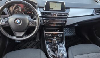 BMW 218d Active Tourer Advantage full