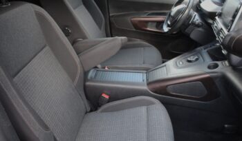 Peugeot Rifter 1,5 BlueHDI 130 GT Line Lang EAT8 Aut. *7-SITZER* full