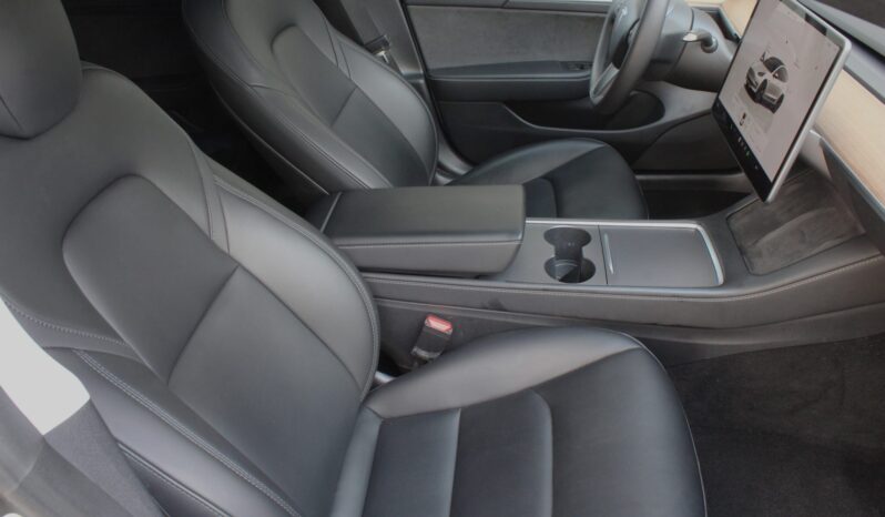 Tesla Model 3 Standard Range RWD Plus full