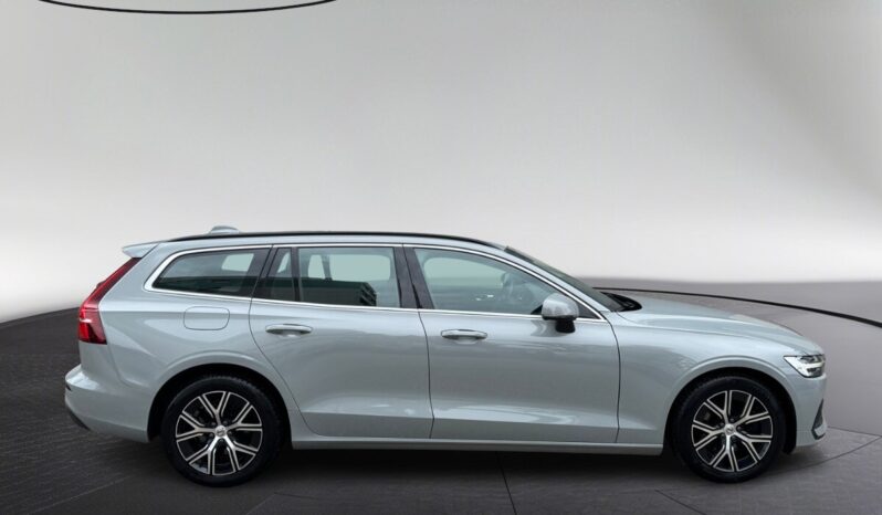 Volvo V60 B4 Core Aut. full