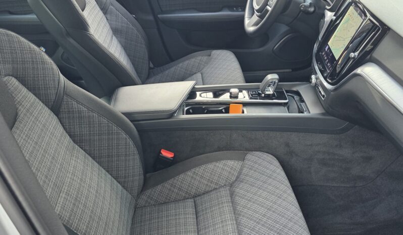 Volvo V60 B4 Core Aut. full