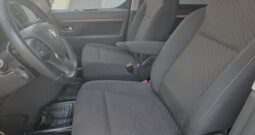 Toyota Proace Verso 2,0 D-4D 145 Medium Family *8-SITZER*