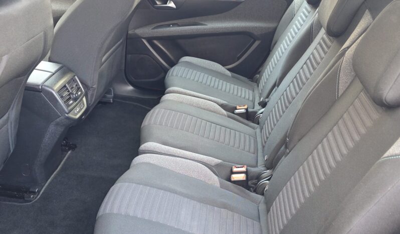 Peugeot 5008 1,2 PureTech 130 EAT8 Aut. *7-SITZER* full
